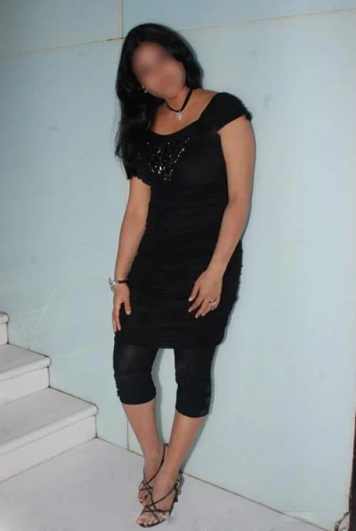 Call Girls Safdarjung Enclave